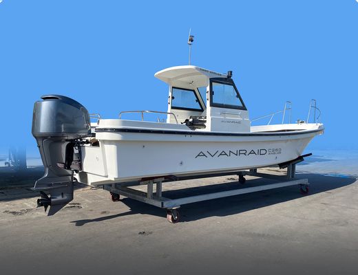 Катер AVANRAID C260 ANGLER