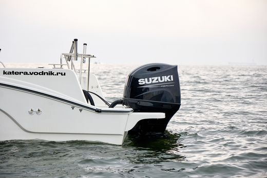 Катер AVANRAID F320 FISHMASTER