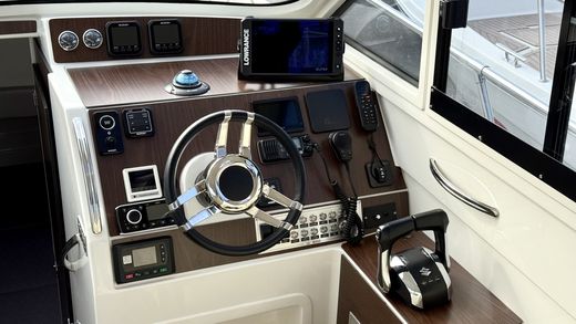 Катер AVANRAID F380 KATRAN с Suzuki 2хDF325ATX