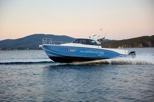 Катер AVANRAID F380 KATRAN