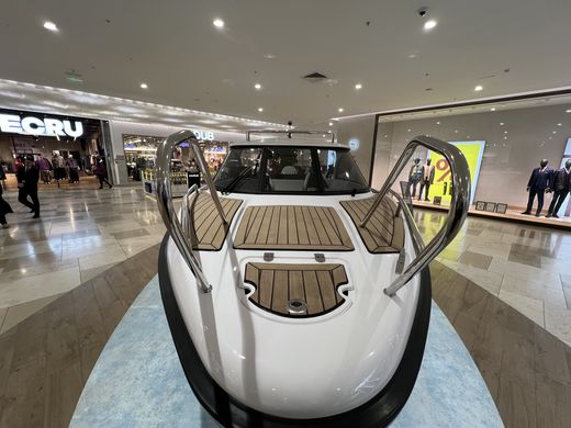 Катер Феникс 600 HT белый с Suzuki DF140BTL