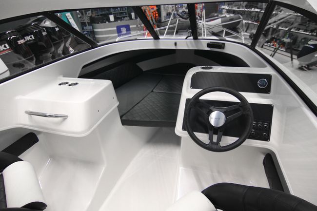 Катер Феникс 600 HT