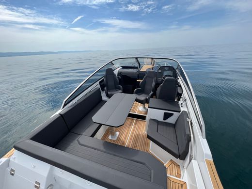 Катер Finnmaster T8