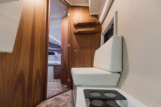 Катер Grandezza 30 Outboard