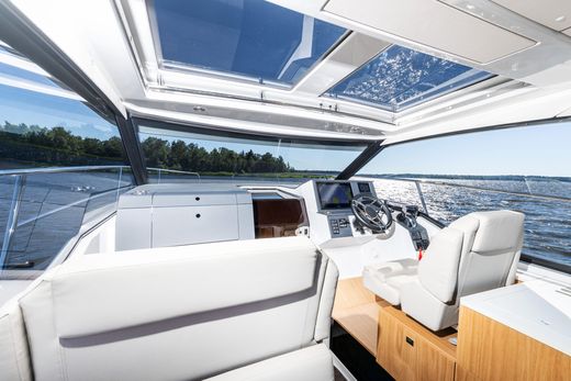 Катер Grandezza 30 Outboard