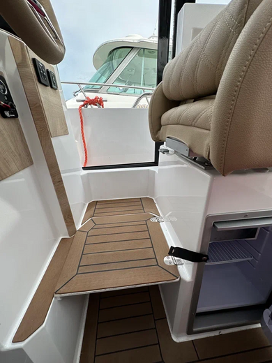 Катер Grizzly 960 с Suzuki 2хDF300BTX