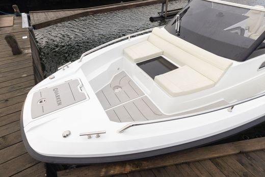 Катер QUARKEN 27 Open