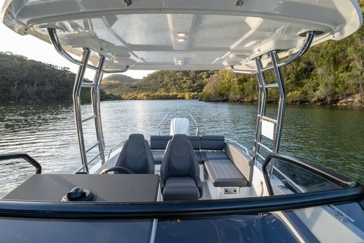 Катер QUARKEN 27 T-Top