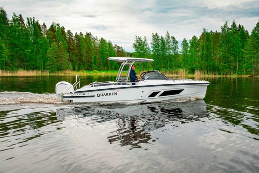Катер QUARKEN 27 T-Top