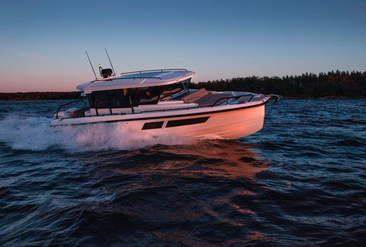 Катер QUARKEN 35 Cabin Tourer с Suzuki 2хDF300