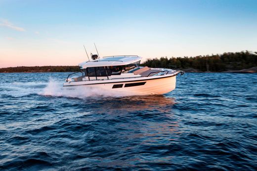 Катер QUARKEN 35 Cabin Tourer