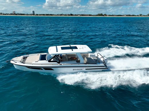 Катер QUARKEN 35 Sport Tourer