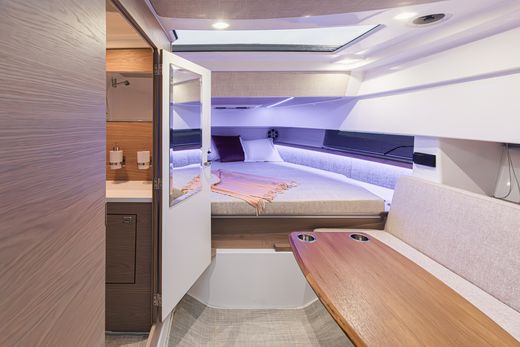 Катер QUARKEN 35 Sport Tourer