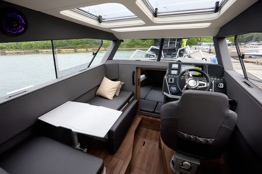Катер Victory А8 Cabin