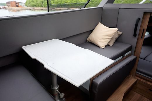 Катер Victory А8 Cabin