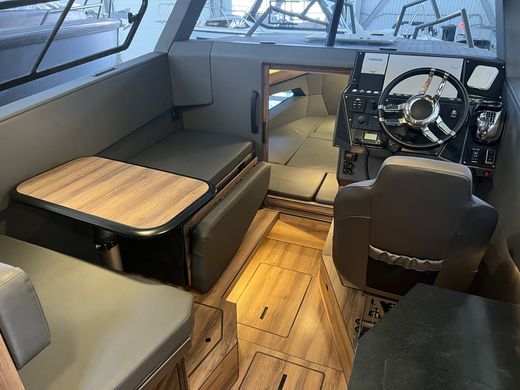 Катер Victory A8 с Suzuki DF325ATX