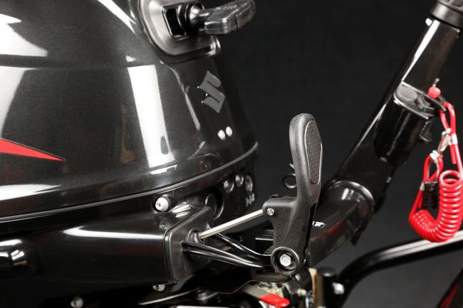 Мотор лодочный Suzuki DF15AS